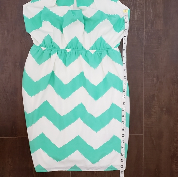 Francesca's Chevron Mint White Sleevele Dress - Picture 7 of 7